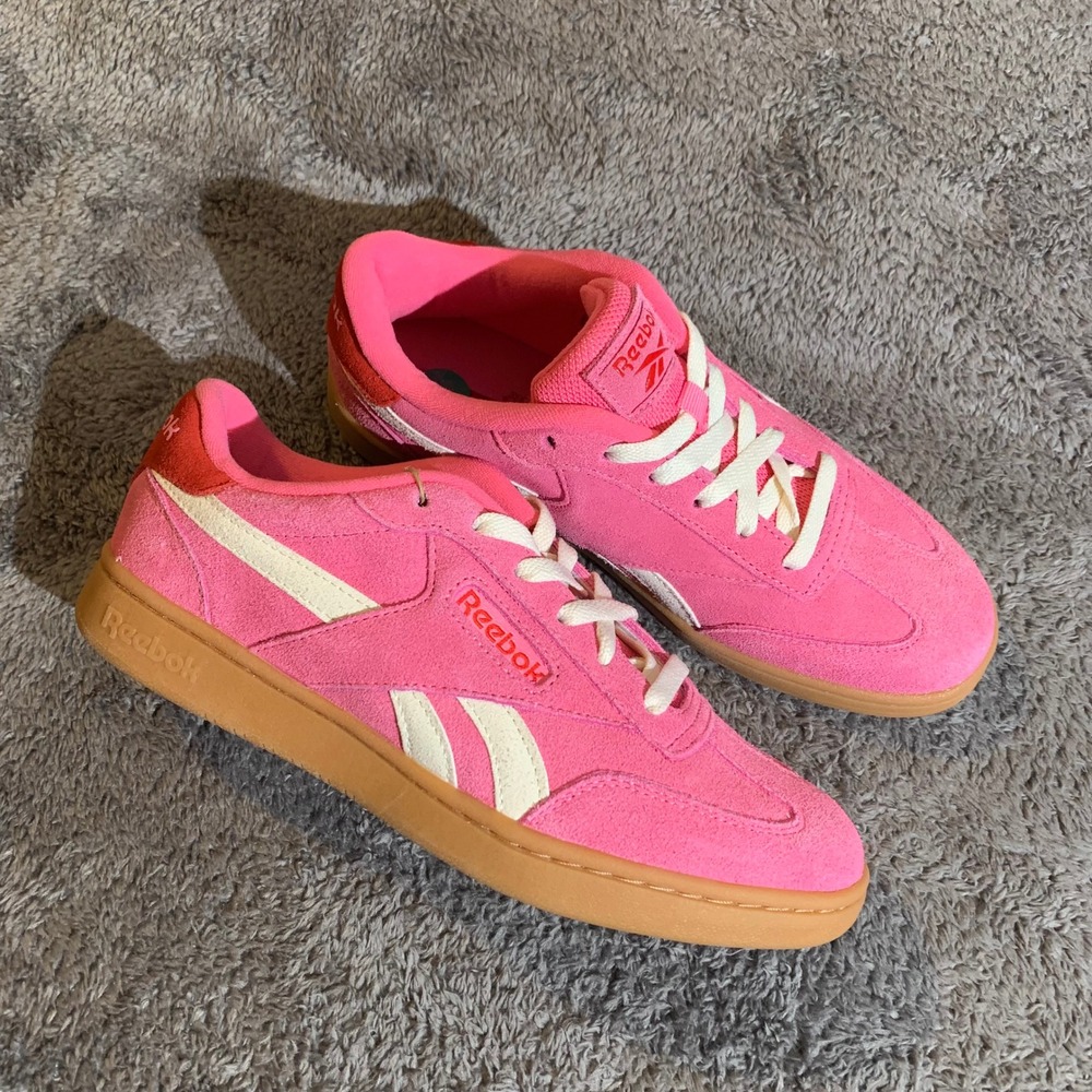 Reebok Club C Revenge Womens Pink Suede Low Top Sneakers Gum Sole Shoes 8 wmns